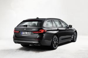 BMW 530i Touring Luxury Line 2020 года  (WW)